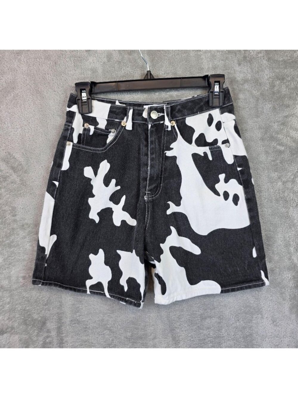 Isalis Shorts Womens Small Black White Animal Print Denim Mom High Rise 5 Inseam